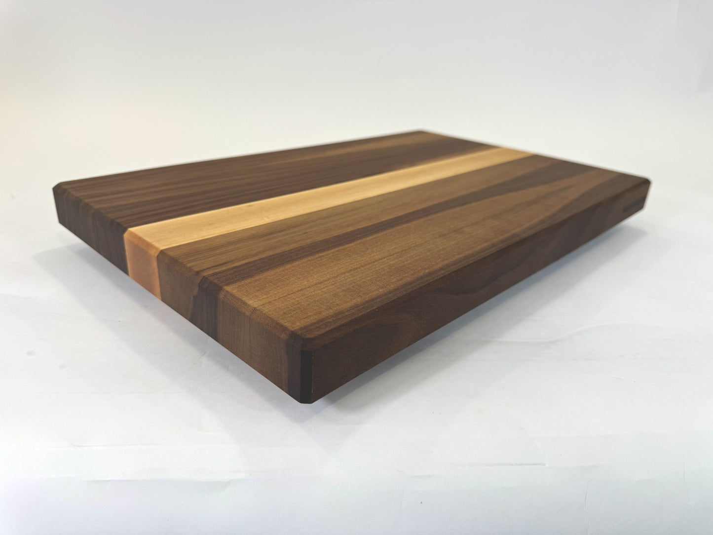 405 Walnut and Maple Edge Grain 20" x 13" x 1 1/2"