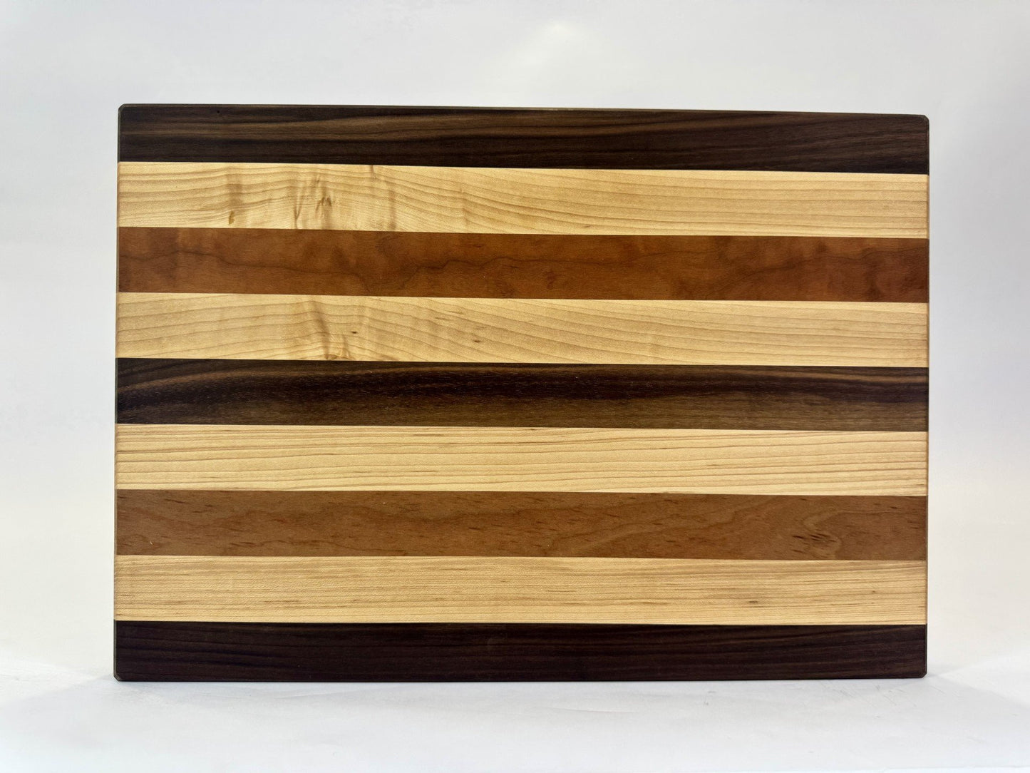 411-1 Mixed Stripe Edge Grain with Finger Grooves 21.25 x 15 x 1.5