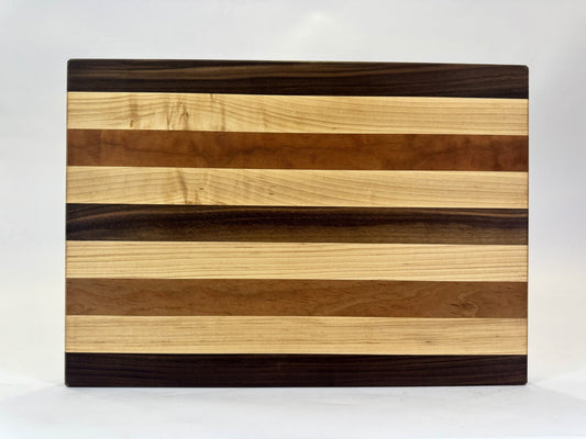 411-1 Mixed Stripe Edge Grain with Finger Grooves 21.25 x 15 x 1.5