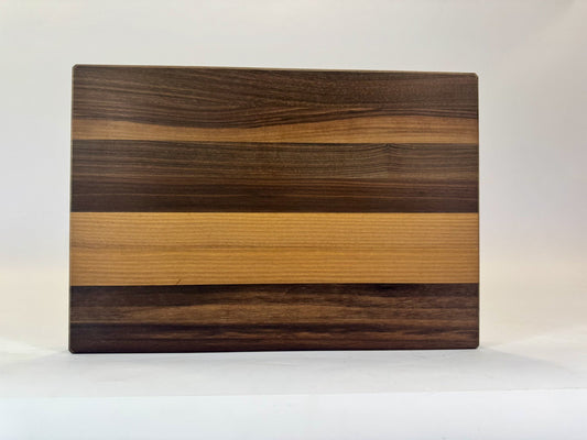 413-1 Walnut Edge Grain 19.25 x 13.25 x 1.5