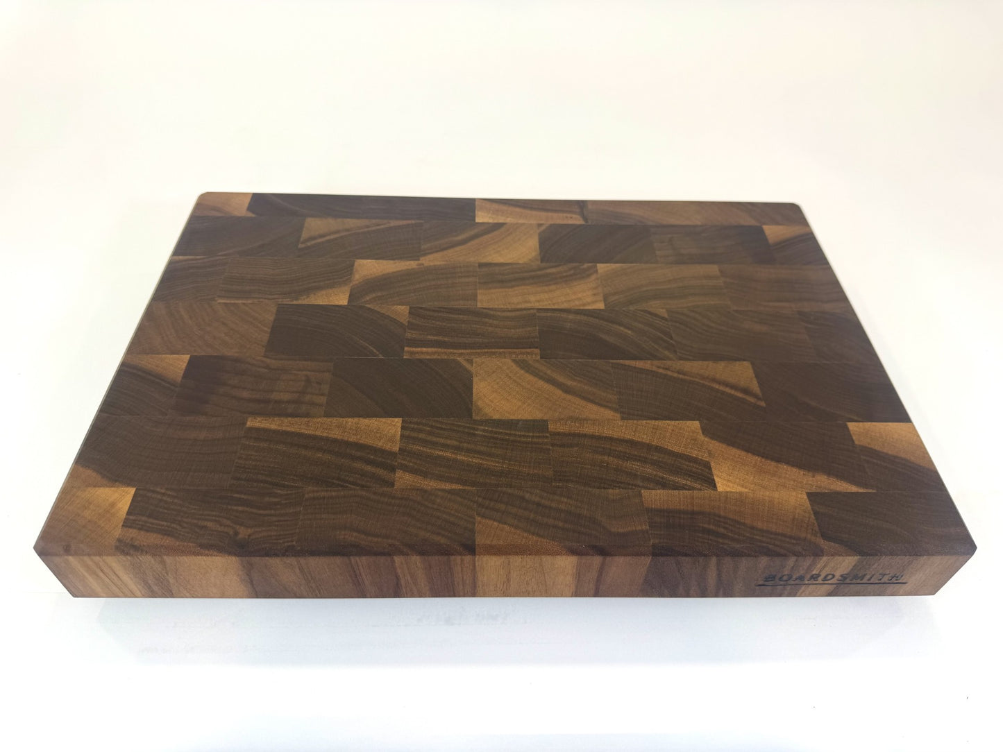 415 Walnut 18" x 12" x 2"