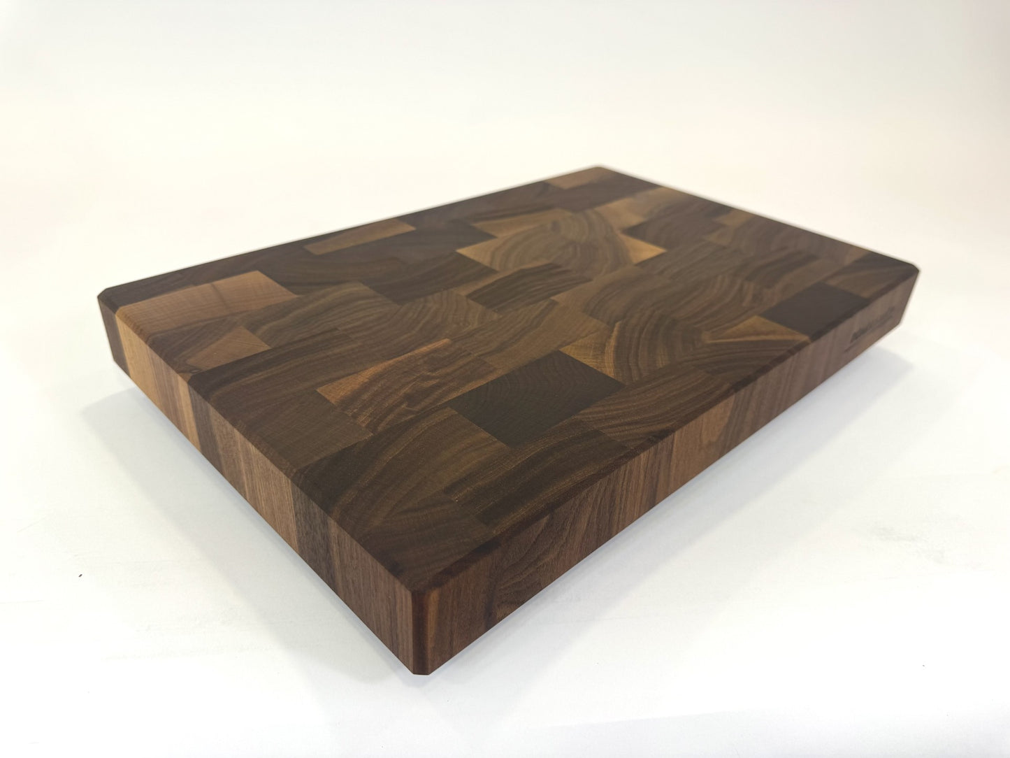417 Walnut 18" x 12" x 2"
