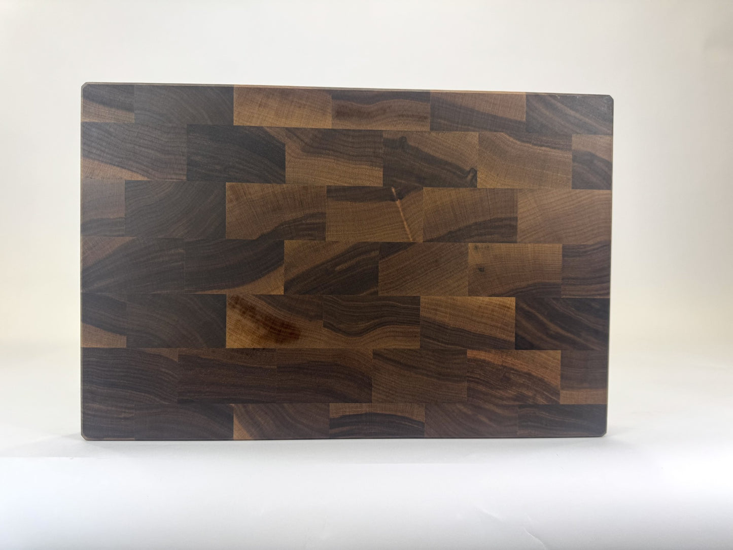 419 Walnut 18" x 12" x 2"
