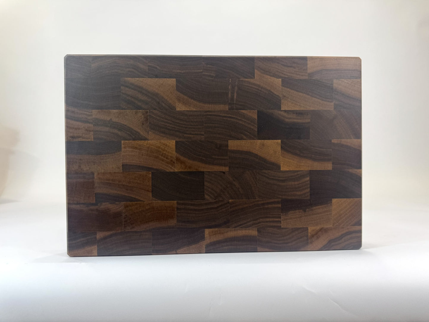 428 Walnut 18" x 12" x 2"