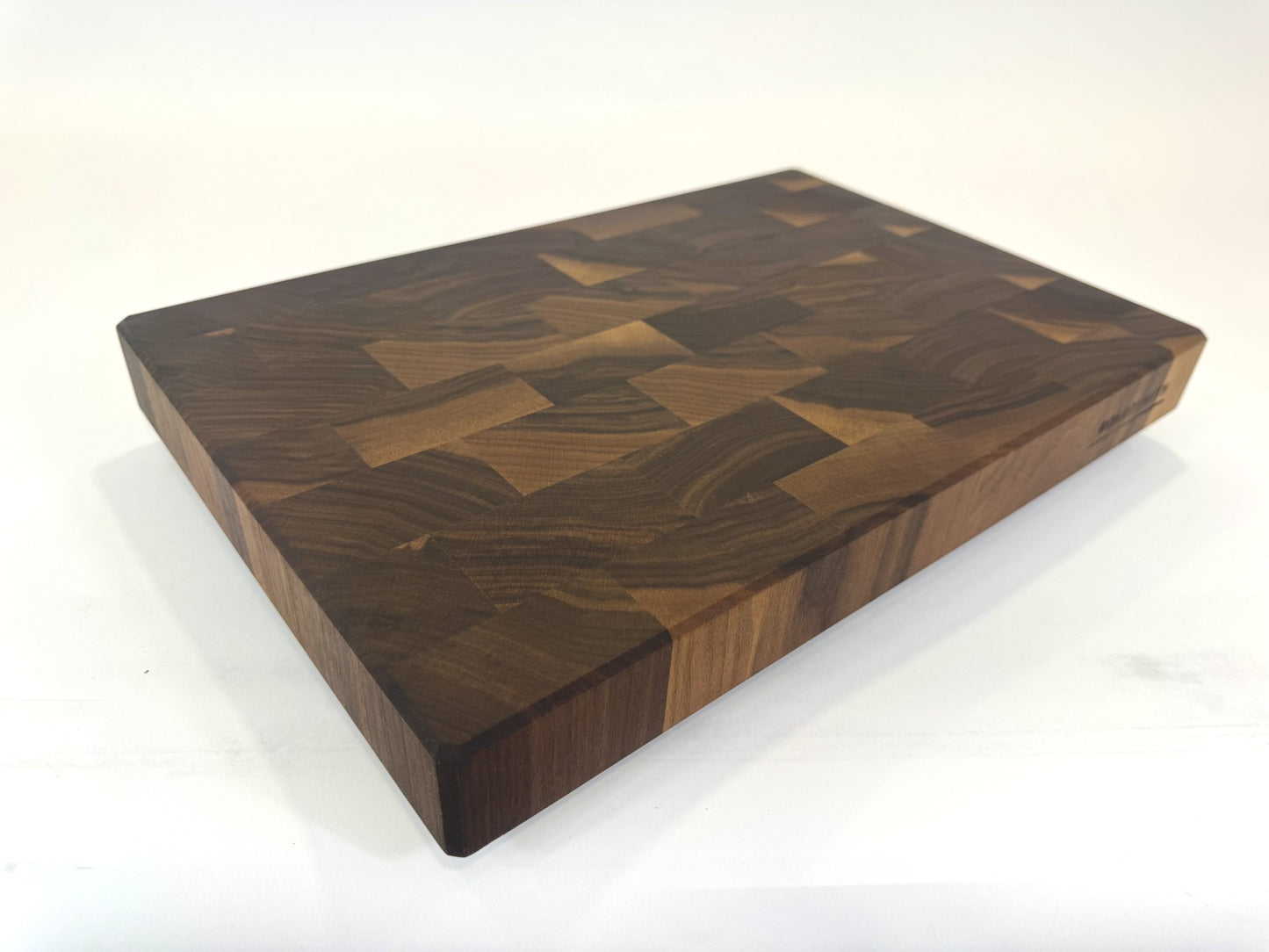 432 Walnut 18" x 12" x 2"