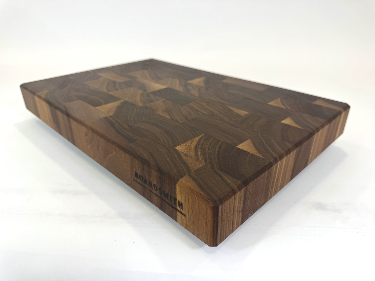 432 Walnut 18" x 12" x 2"