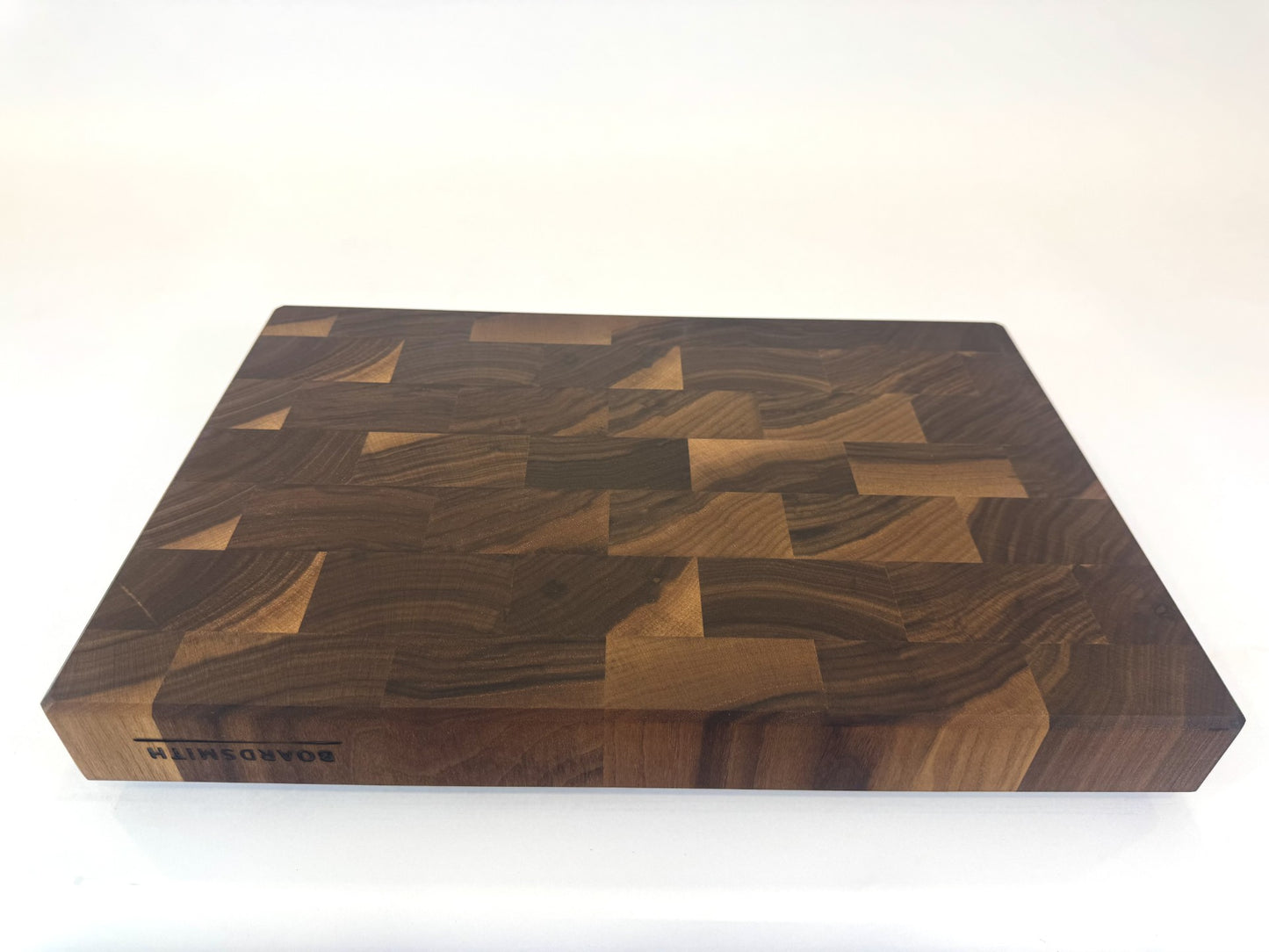 432 Walnut 18" x 12" x 2"