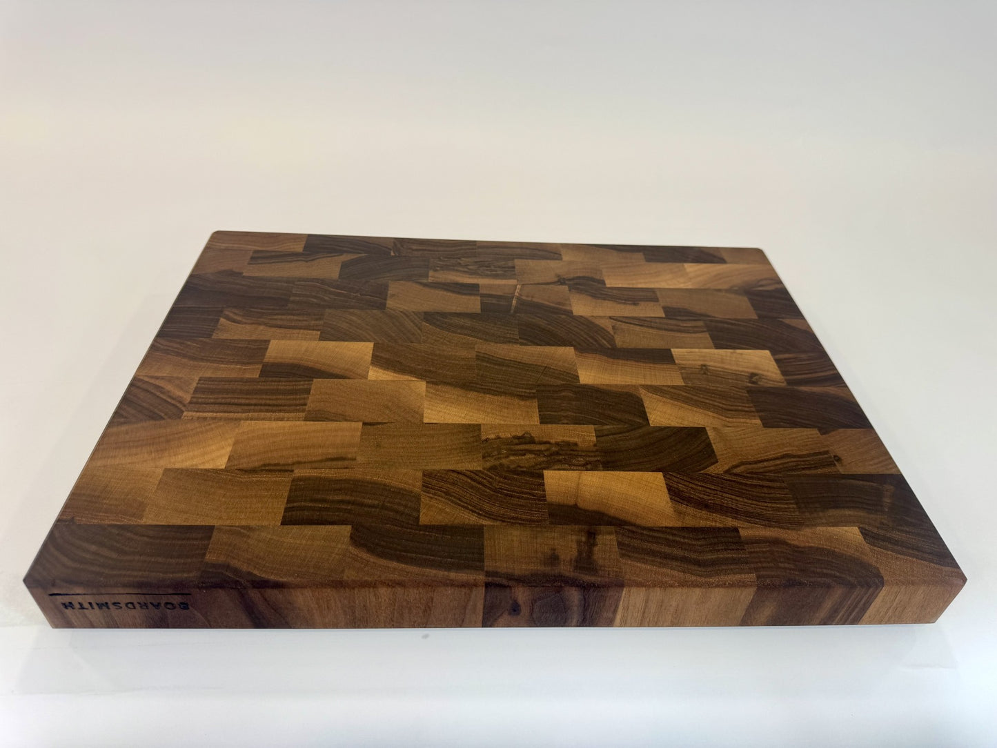 459 Walnut 22" x 16" x 2"