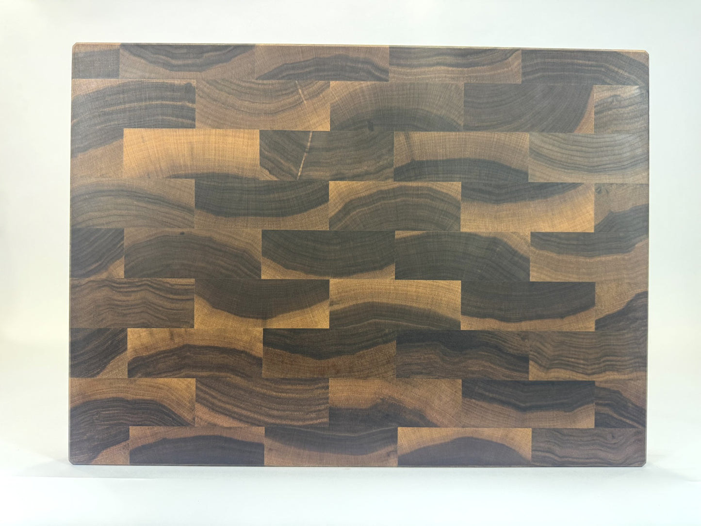 461 Walnut 22" x 16" x 2"