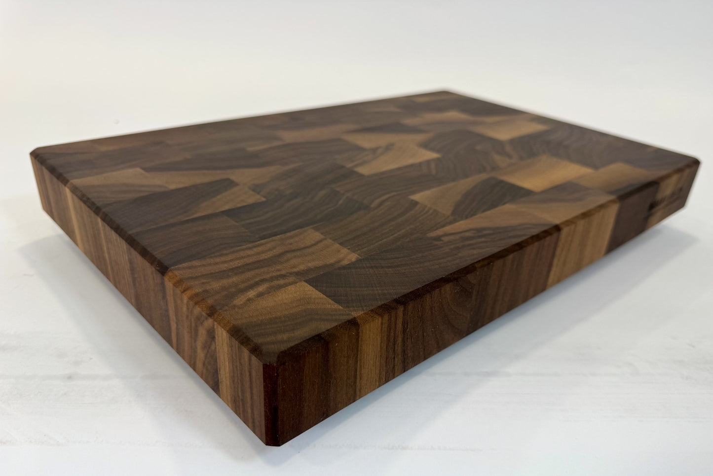 478 Walnut 18" x 12" x 2"