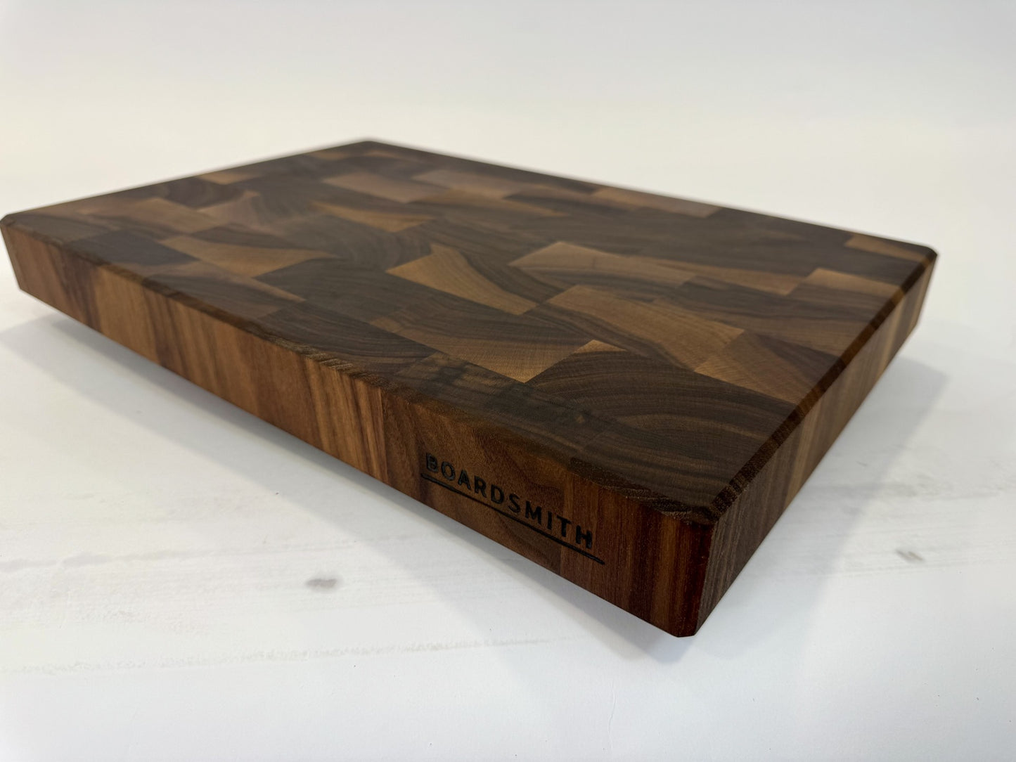 486 Walnut 18" x 12" x 2"