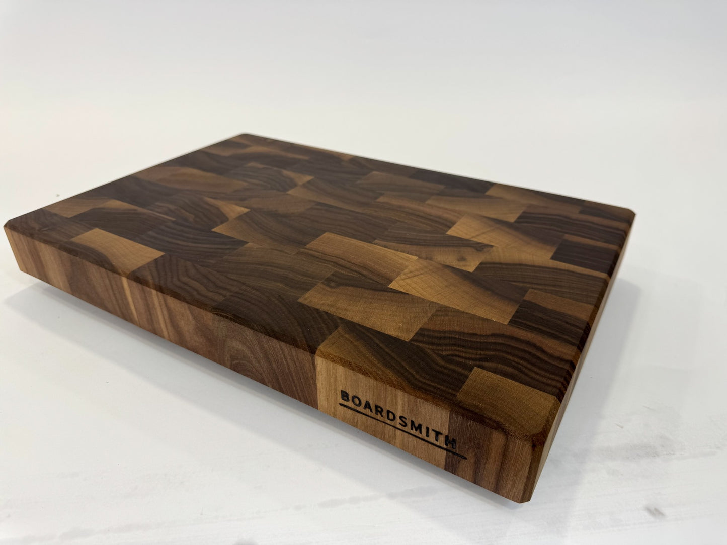 489 Walnut 18" x 12" x 2"