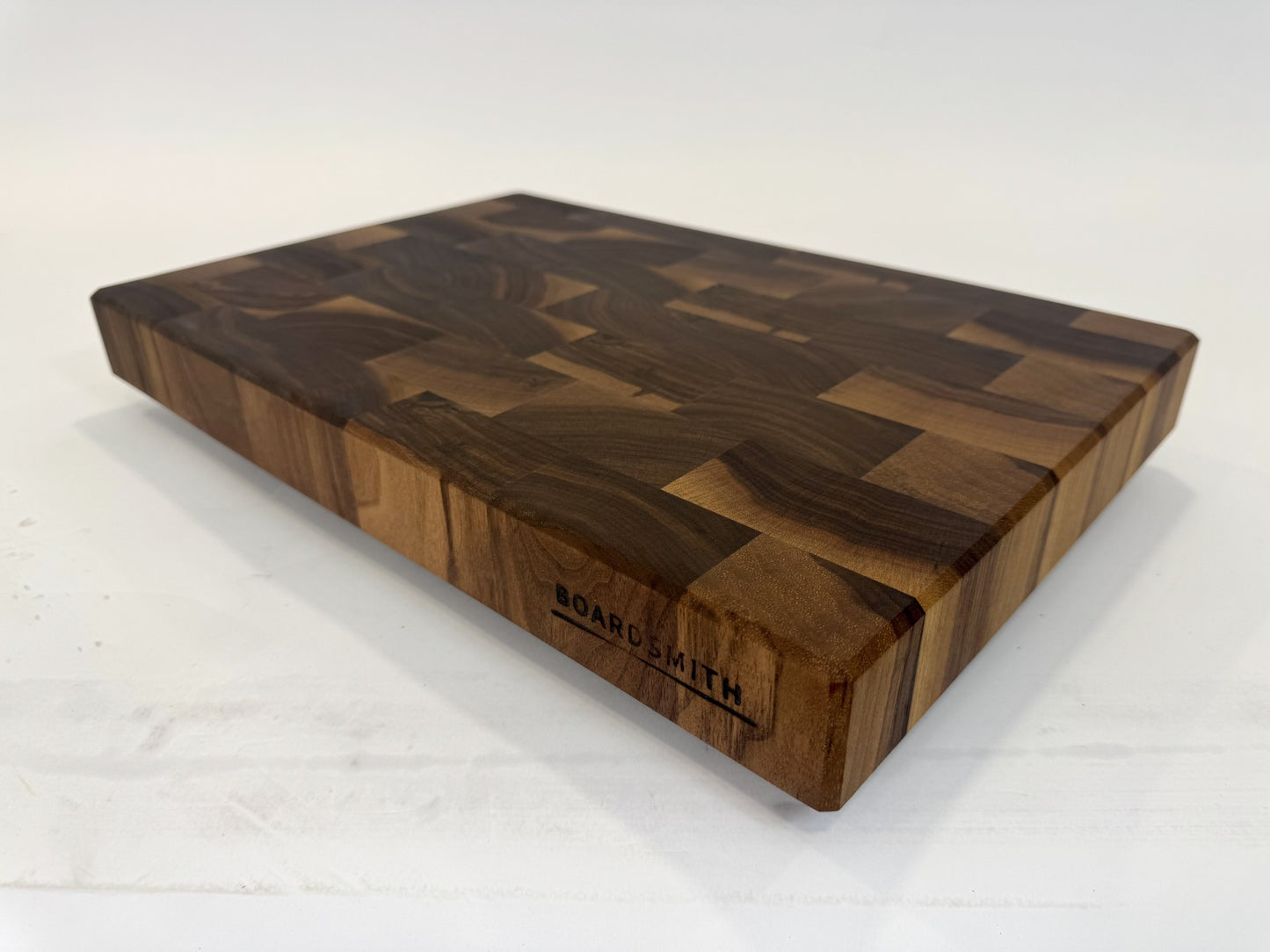 495 Walnut 18" x 12" x 2"