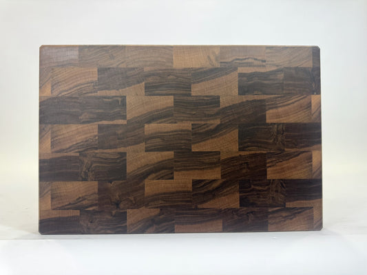 498 Walnut 18" x 12" x 2"