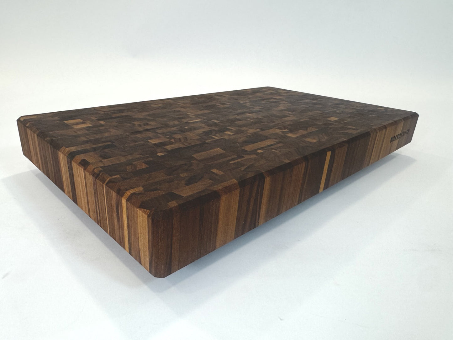 532 Walnut Mosaic 18 x 11 x 2 Rectilinear With Feet