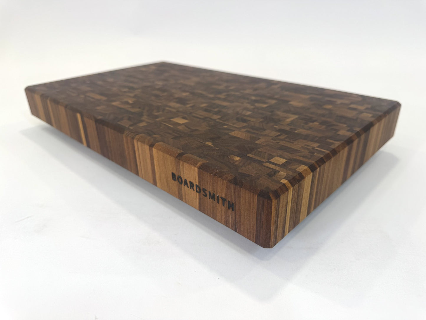 532 Walnut Mosaic 18 x 11 x 2 Rectilinear With Feet
