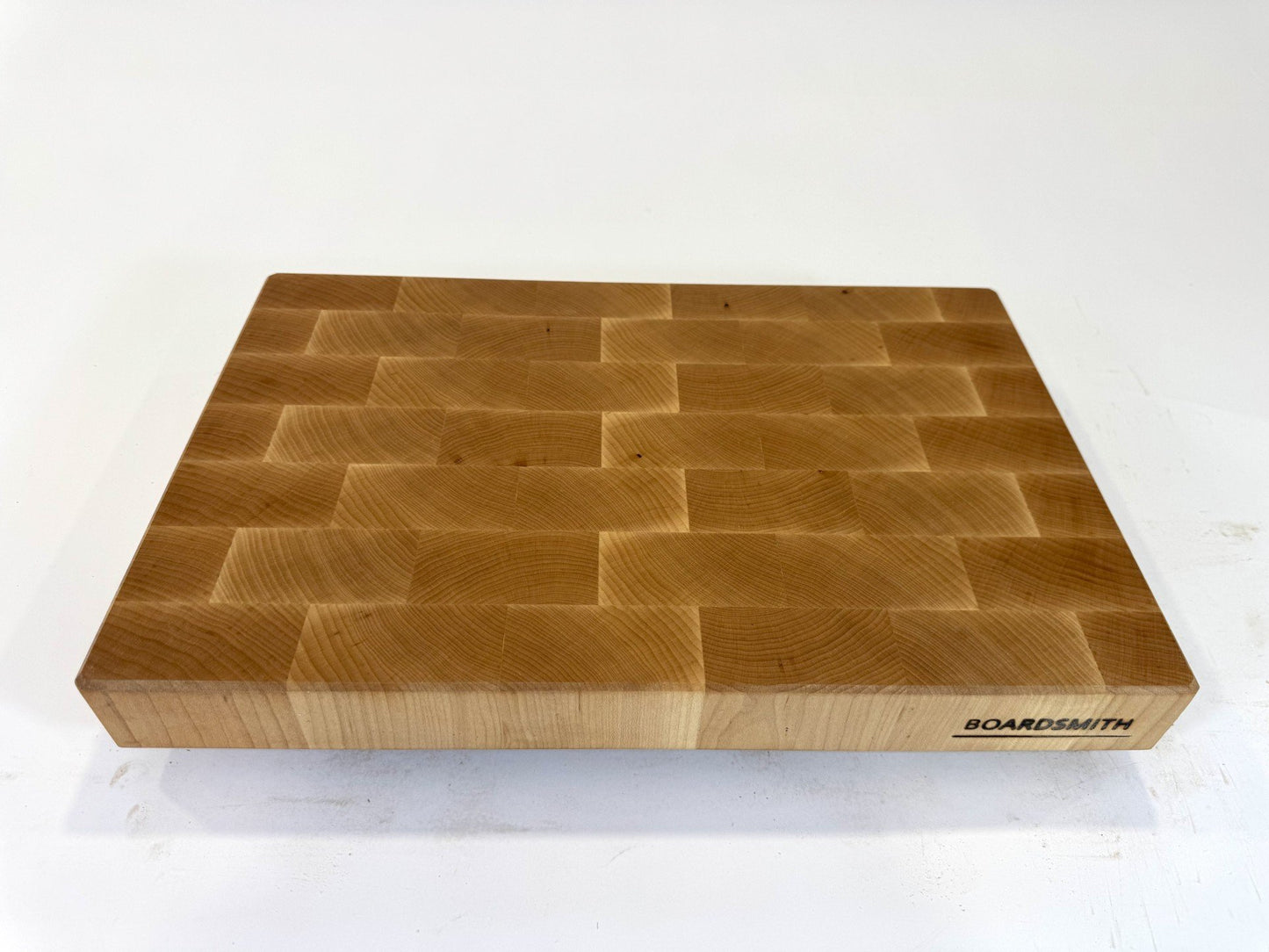 536 Maple 18 x 12 x 2 with Feet