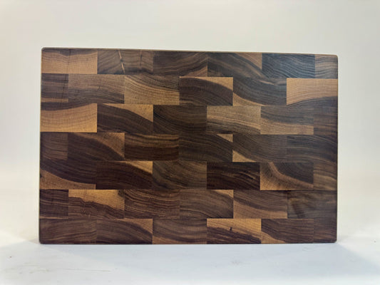 568 Walnut 18 x 11.5 x 2