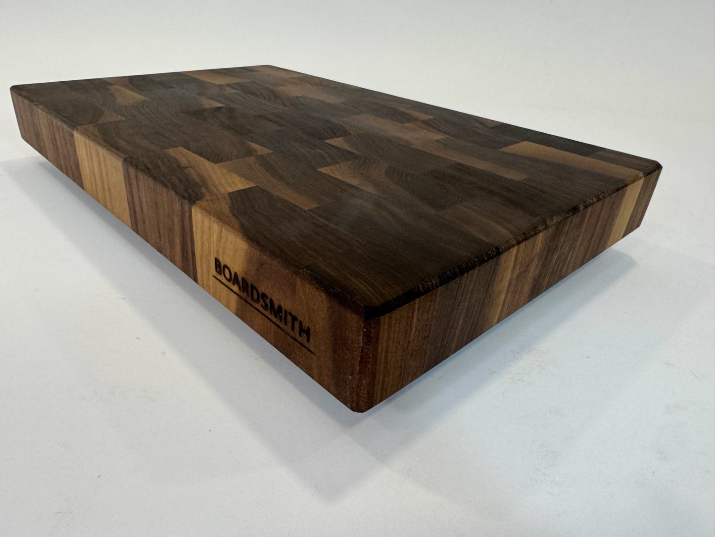 568 Walnut 18 x 11.5 x 2