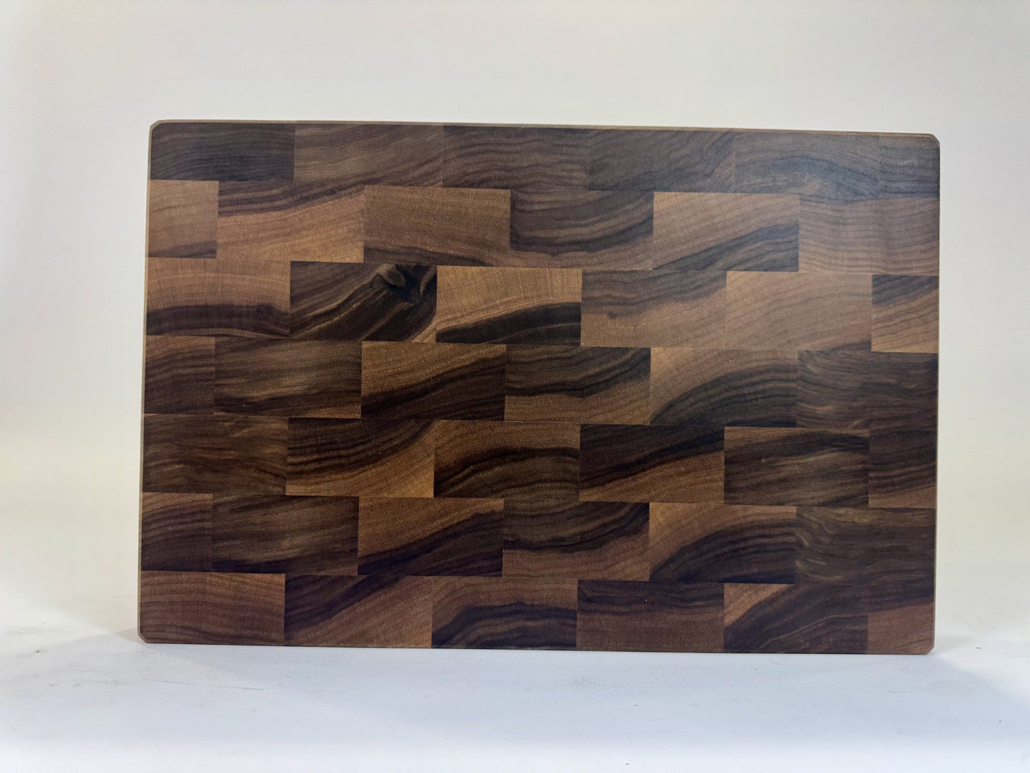 575 Walnut 18 x 12 x 2
