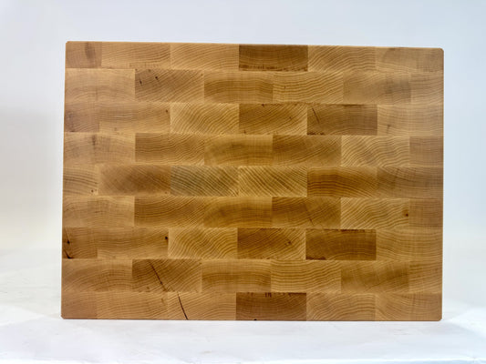 607 Maple  22 x 16 x 2