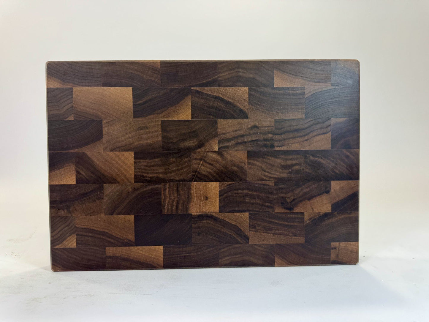 612 Walnut 18 x 12 x 2