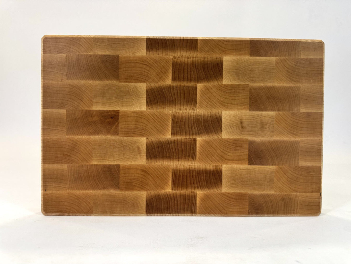 626 Maple with Bottom Perimeter Groove & Finger Grooves