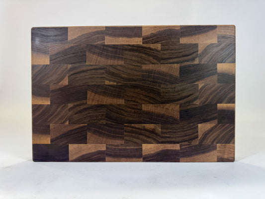 633 Walnut 18 x 12 x 2