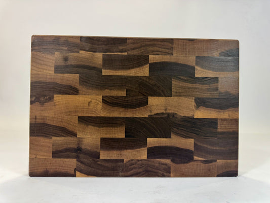635 Walnut 18 x 12 x 2