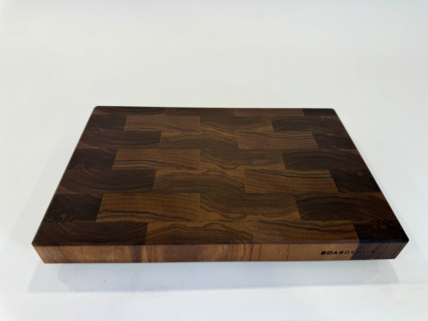 637 Walnut 18 x 12 x 1 3/4 "One-Off" with Bottom Groove