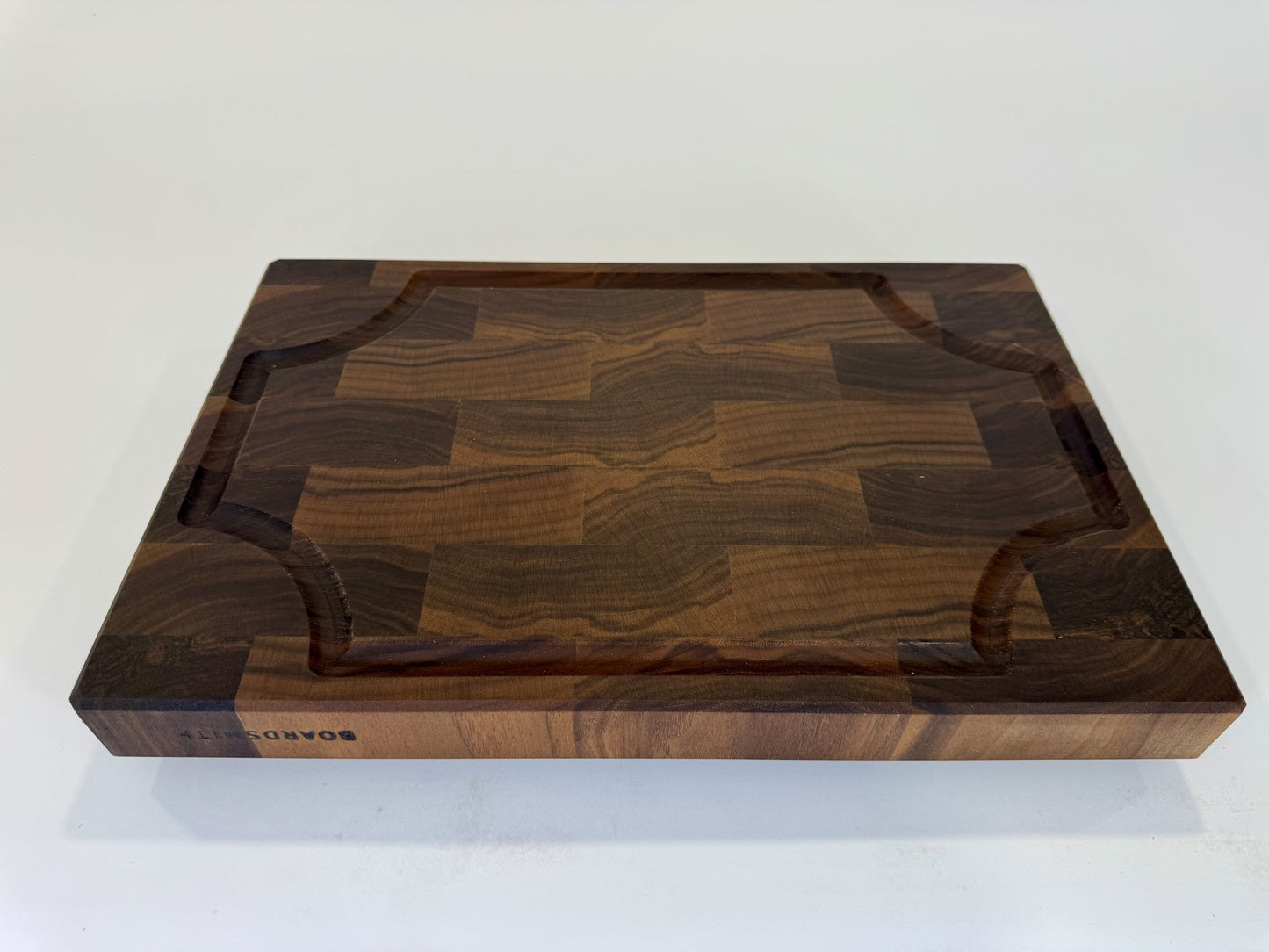 637 Walnut 18 x 12 x 1 3/4 "One-Off" with Bottom Groove