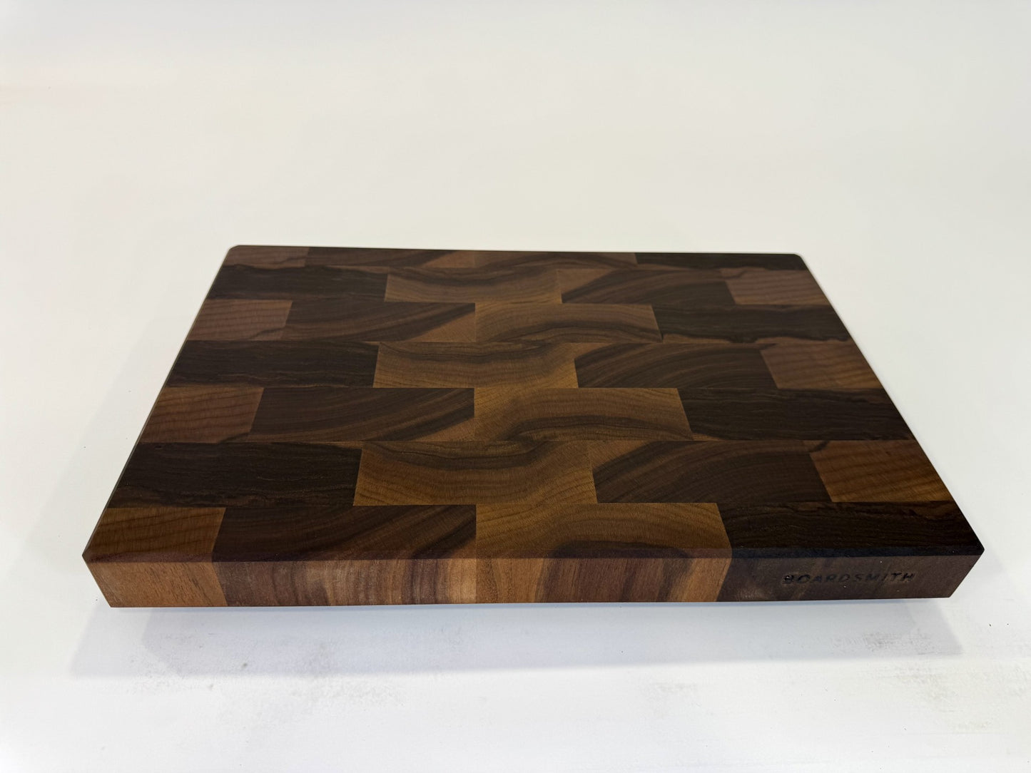 639 Walnut 18 x 12 x 1 3/4 "One-Off" with Bottom Groove