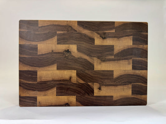 643 Walnut 18" x 12" x 2" "One-Off" with Feet