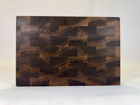 649 Walnut 18 x 12 x 2