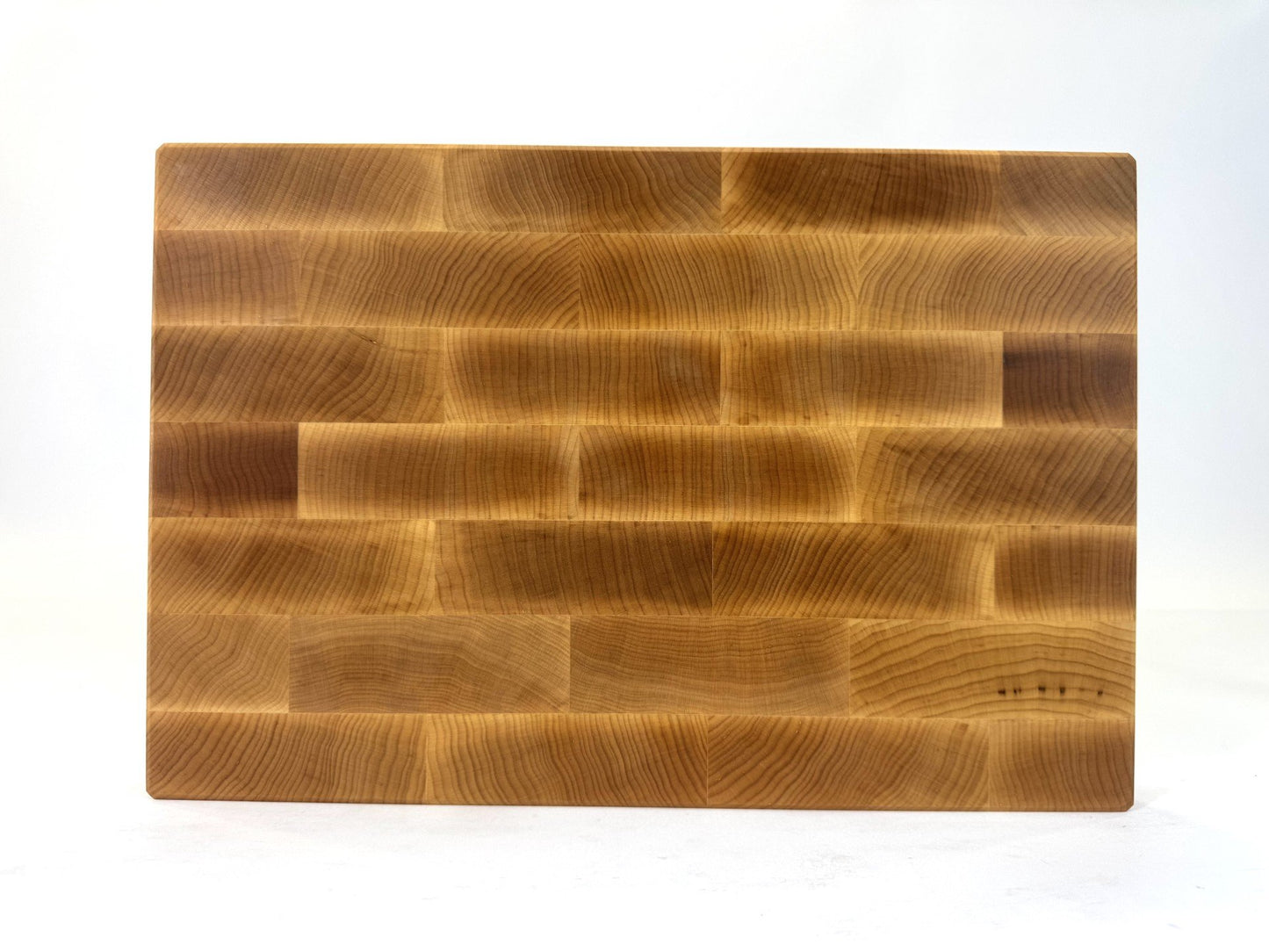 666 Maple 18 x 12 x 2