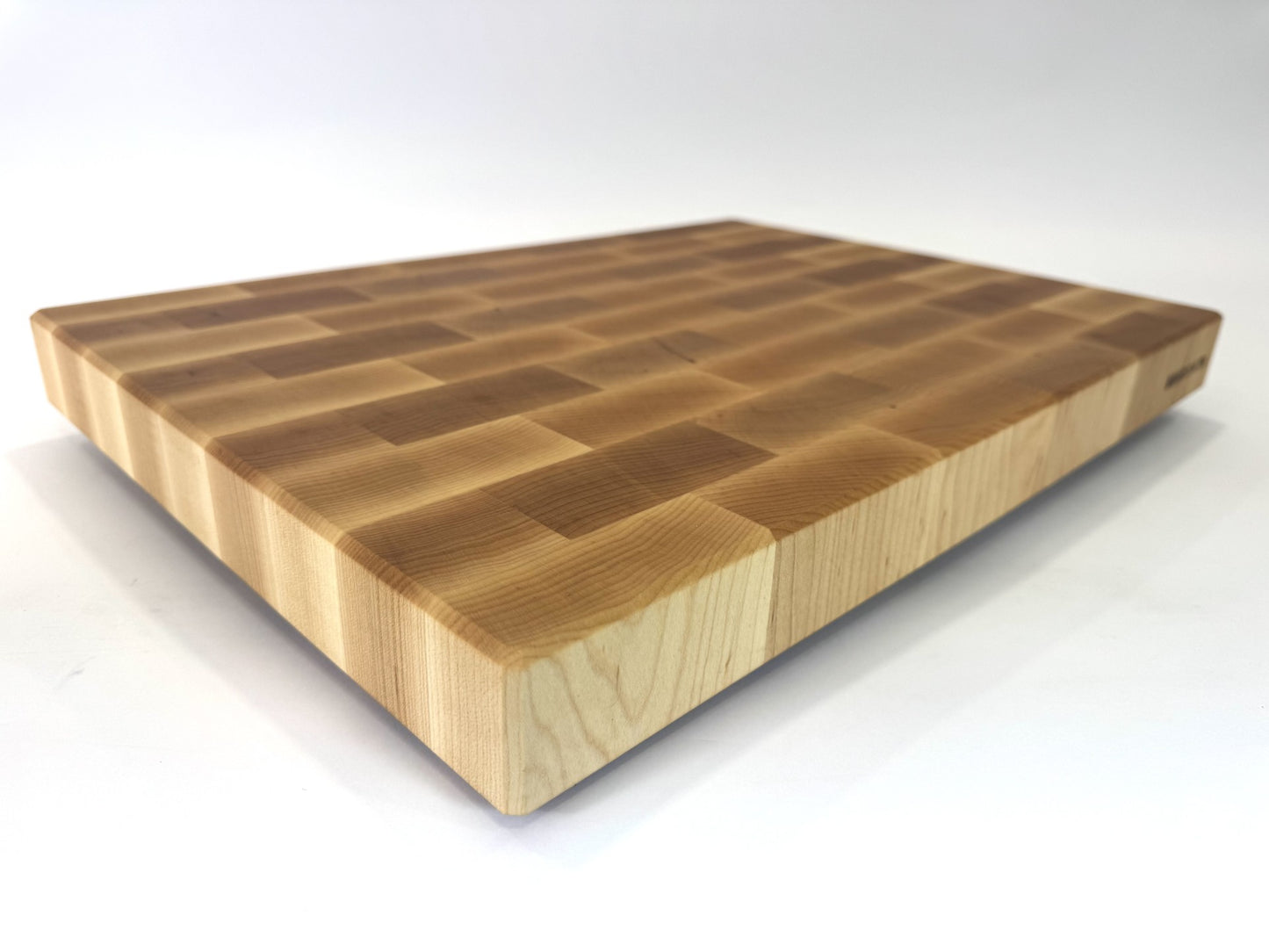 682 Maple 22 x 16 x 2 One Off