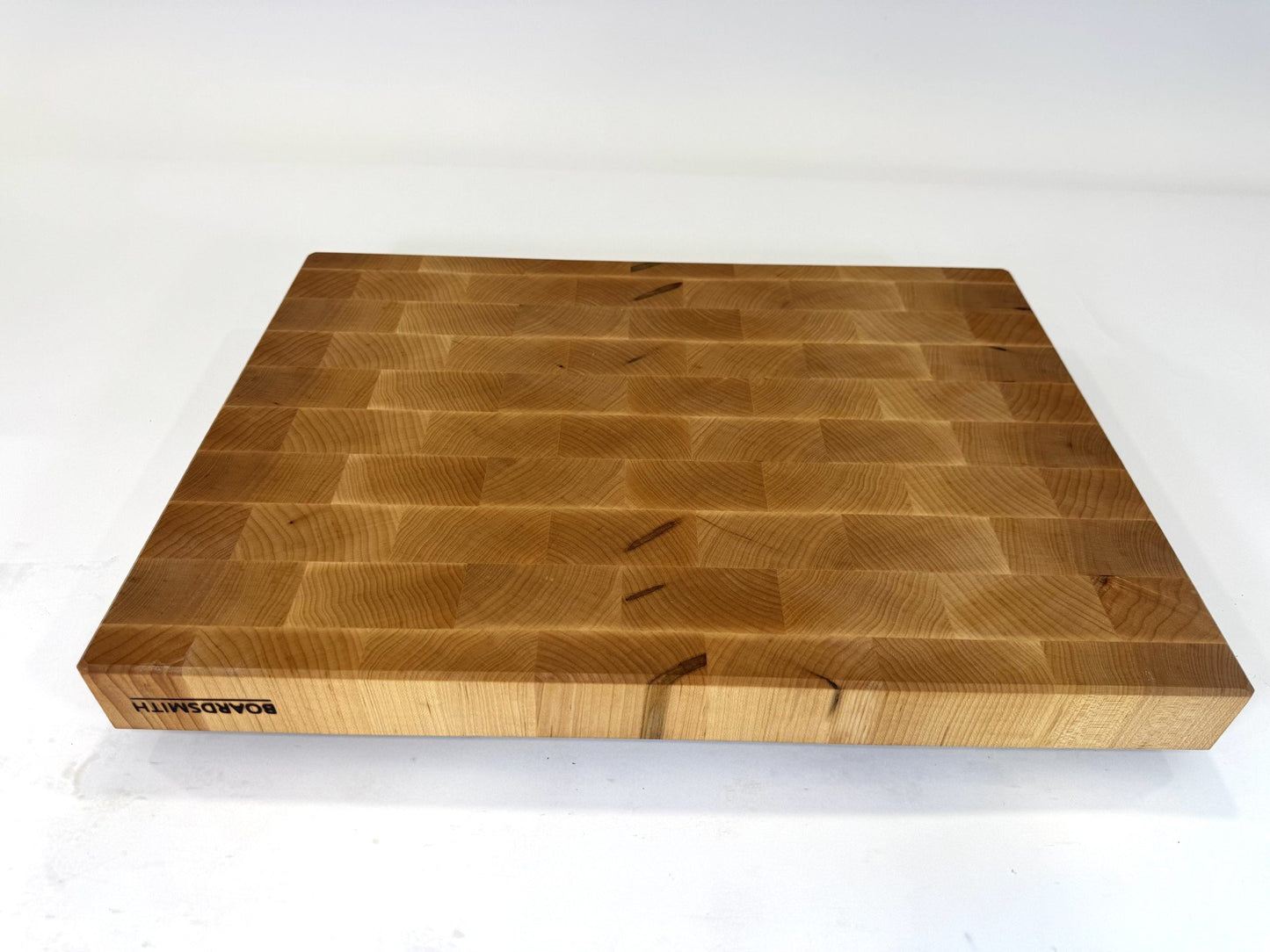 703 Maple 22 x 16 x 2