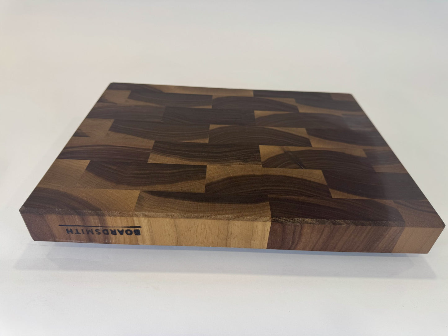 713 Walnut 16" x 12" x 1.75"