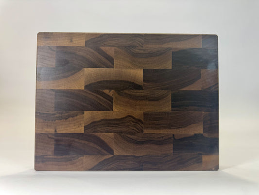715 Walnut 16" x 12" x 1.75"