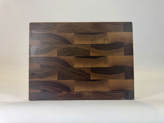 717 Walnut 16" x 12" x 1.75"