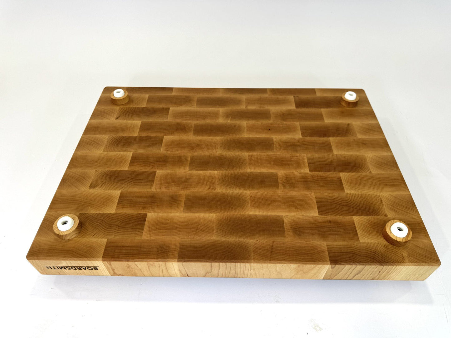 718 Maple 22 x 16 x 2 with Feet