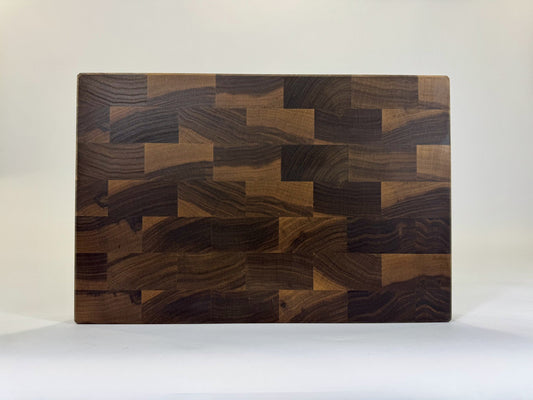 732 Walnut 18 x 12 x 2