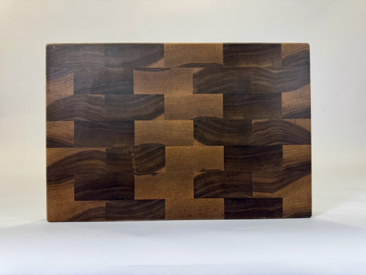 736 Walnut 18 x 12 x 2