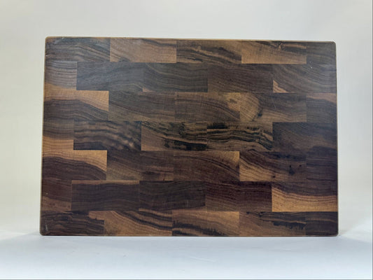 737 Walnut 18 x 12 x 2