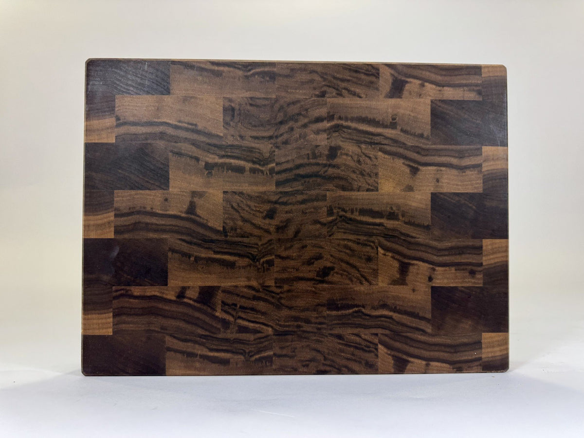 740 Walnut 16.25 x 12 x 2