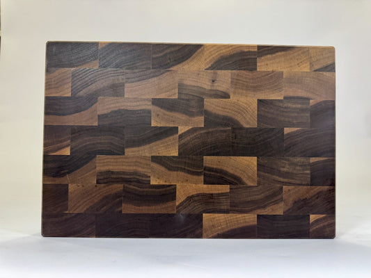 743 Walnut 18 x 12 x 2