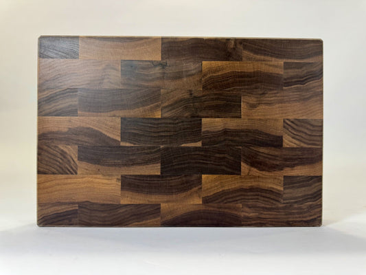 744 Walnut 18 x 12 x 2