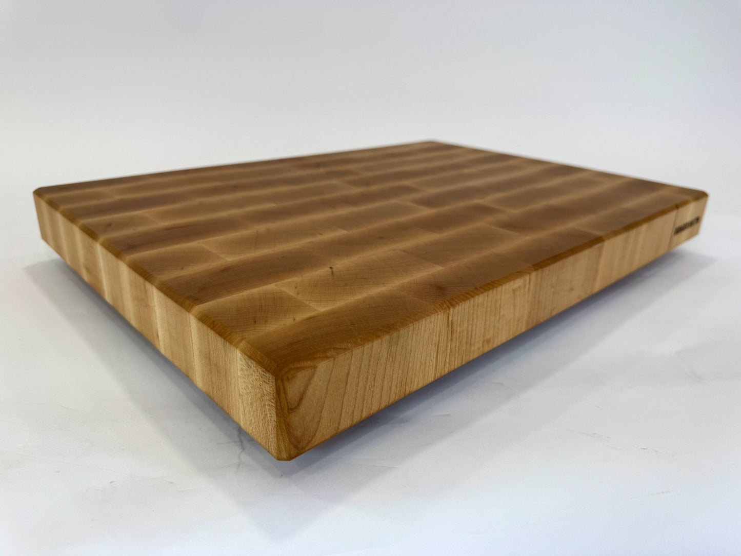 748 Maple 22 x 16 x 2 One-Off