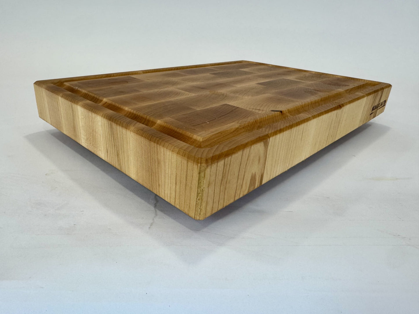 760 Maple 12 x 18 x 2 with Juice Groove and Feet