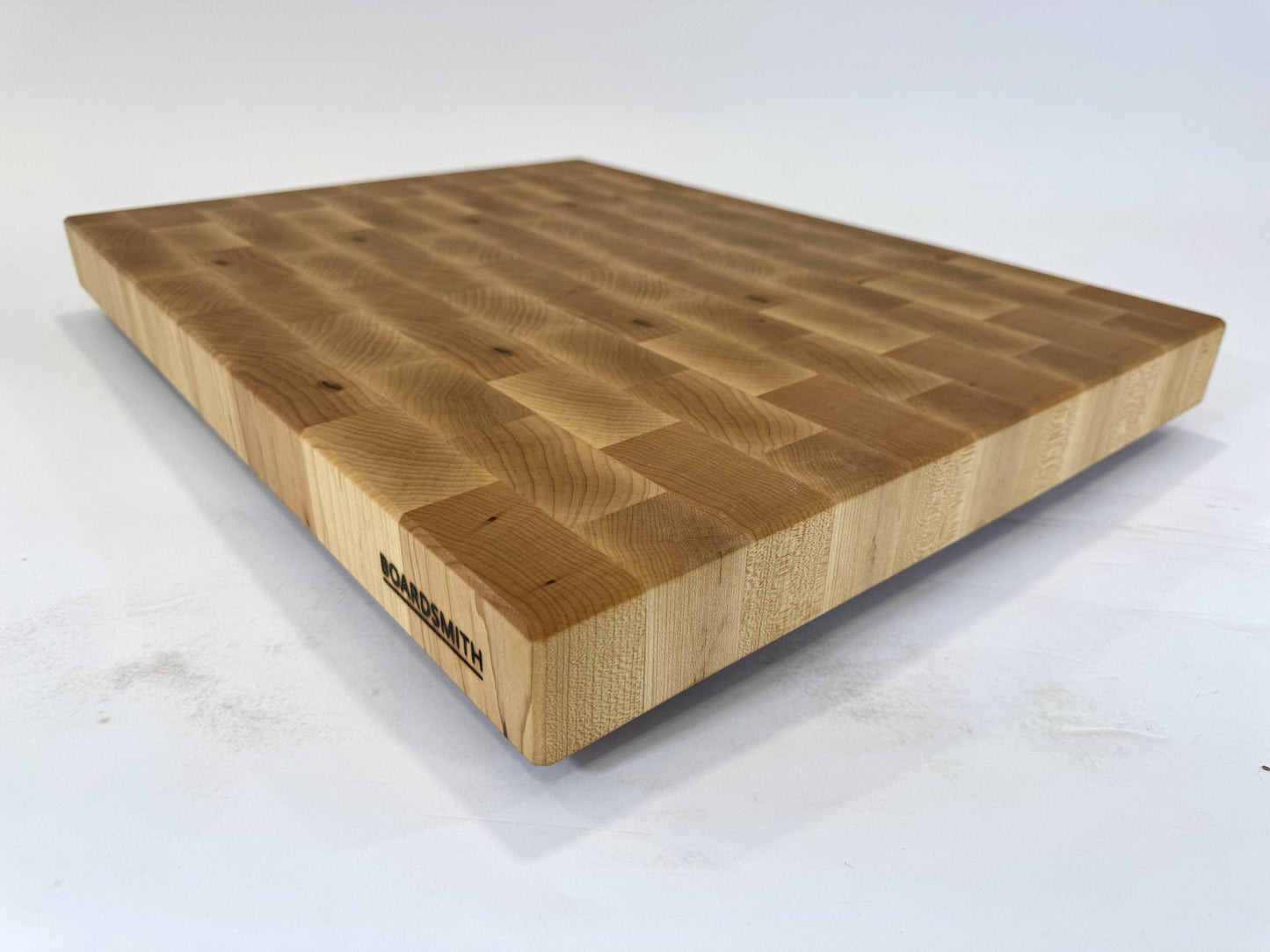 801 Maple 24 x 18 x 2